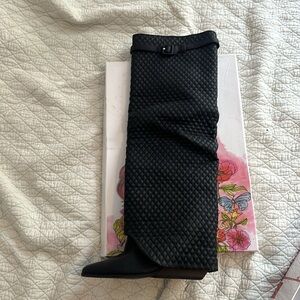 Knee High Leather Boots Jeffrey Campbell Black Quilted size 11